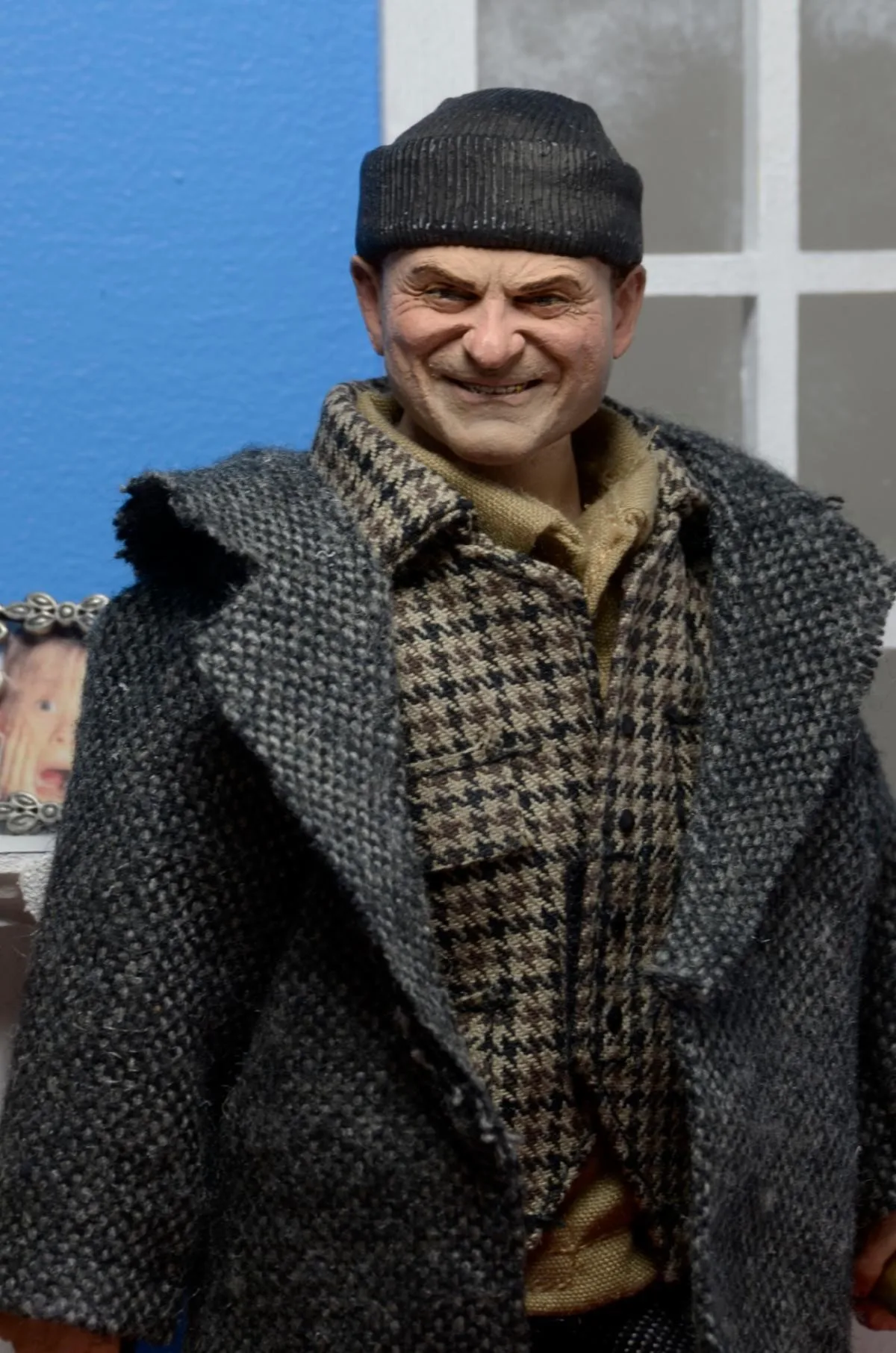 NECA - Home Alone Clothed Action 8inch Figure - Harry - Wet Bandits - The  Whole Shebang