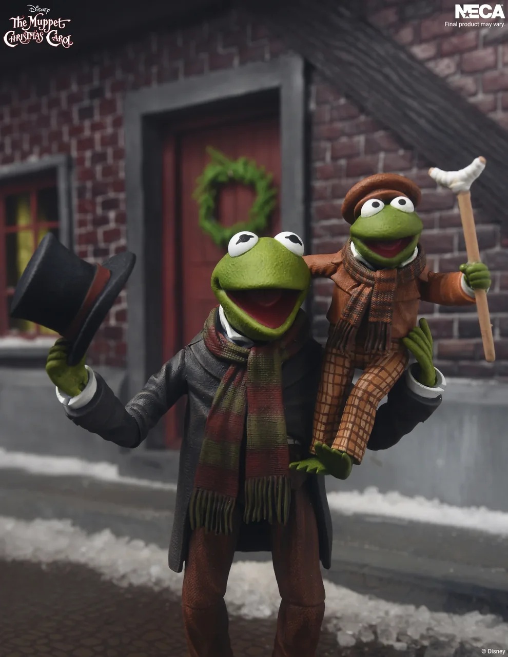 SDCC26-NECA-Muppets-Christmas-Carol-Kermit-001